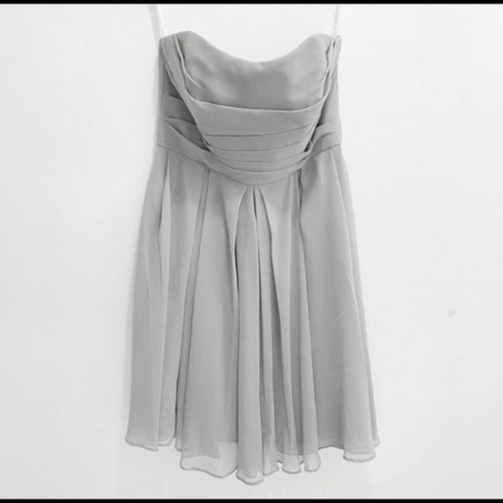 David's Bridal NWT Gray Strapless Knee Length Chiffon Prom Bridal Dress Size 8